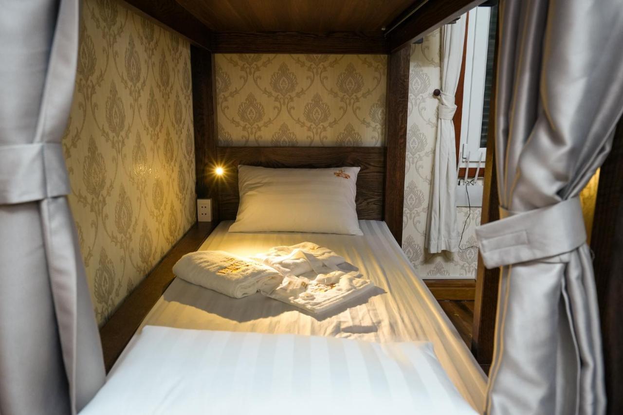 Musketeers Guest House Hanoi Esterno foto
