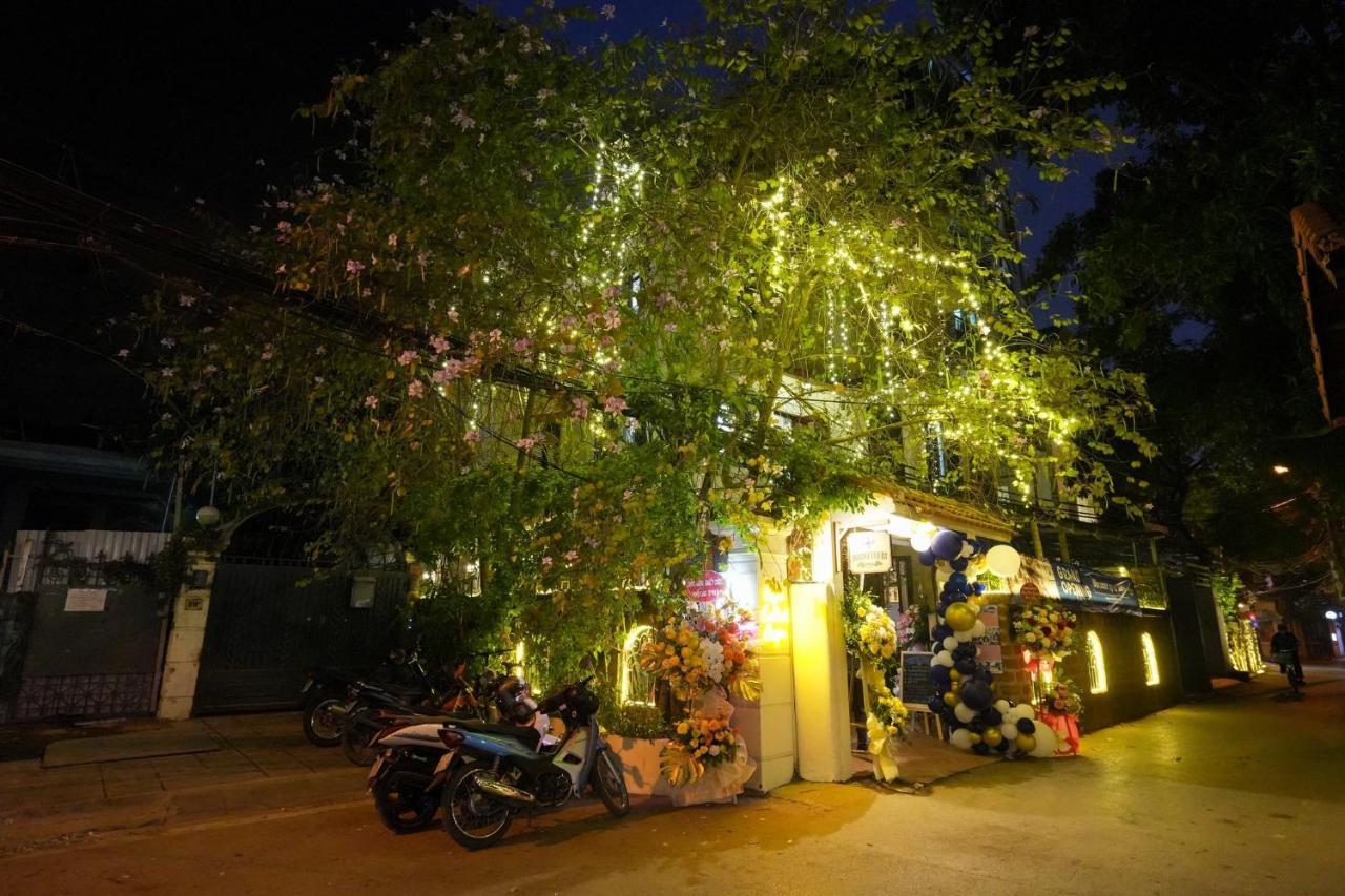 Musketeers Guest House Hanoi Esterno foto