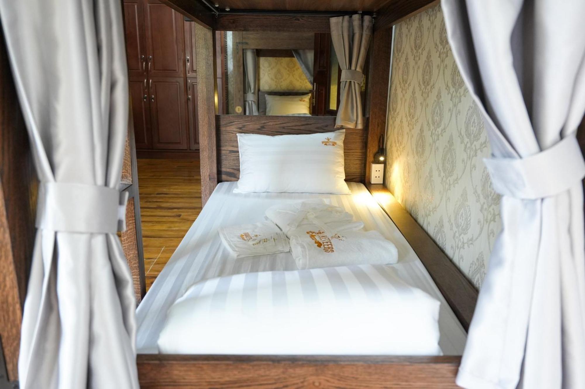 Musketeers Guest House Hanoi Esterno foto